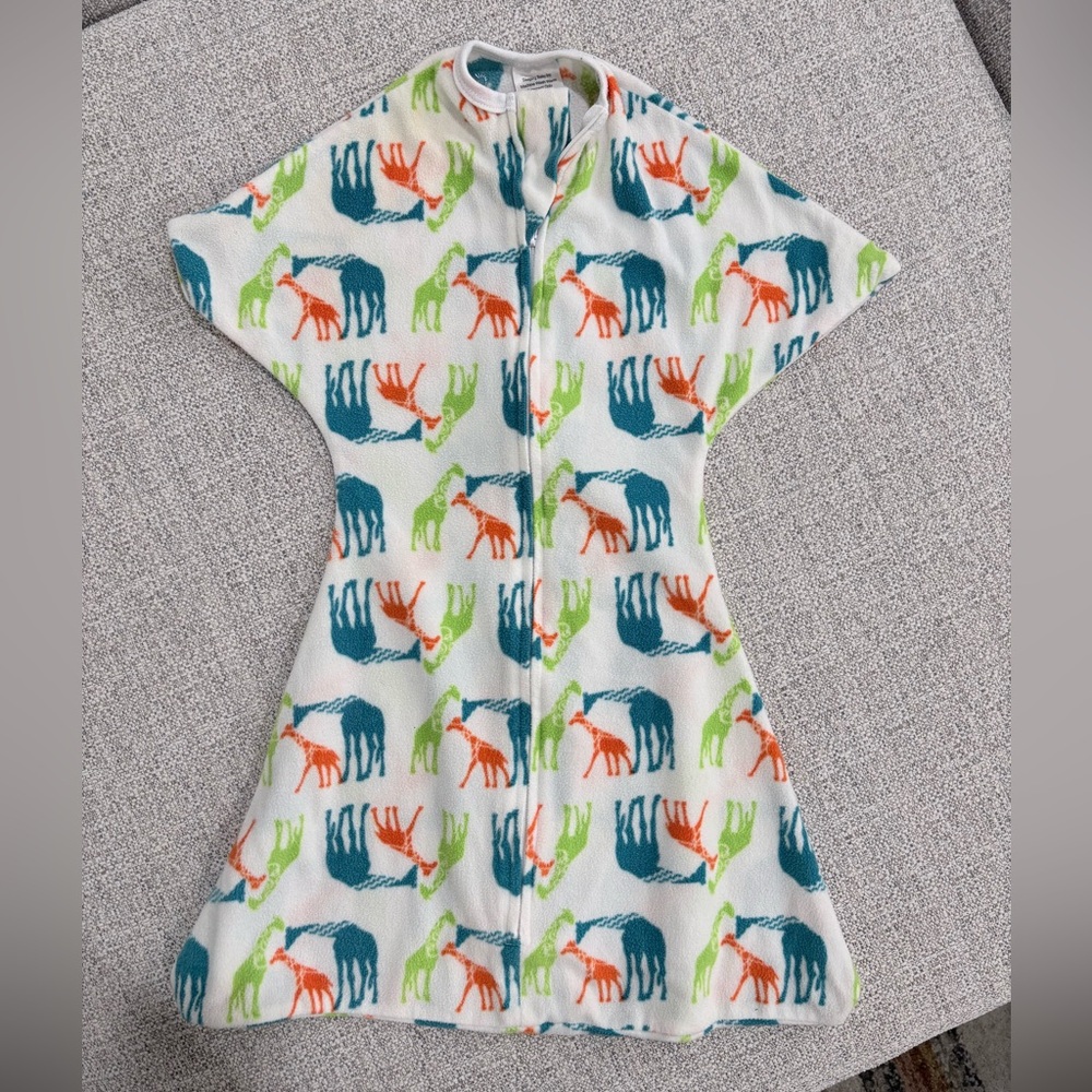 Zipadee-Zip Fleece Transition Swaddle Sack with Colorful Giraffe Print (0.8 TOG)